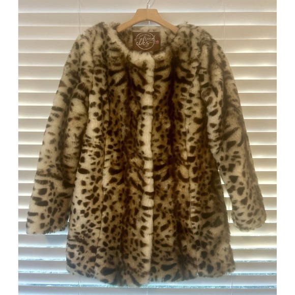 Southern Fried Chics Faux Fur Leopard Print Button Up Coat Size Small - Picture 2 of 13